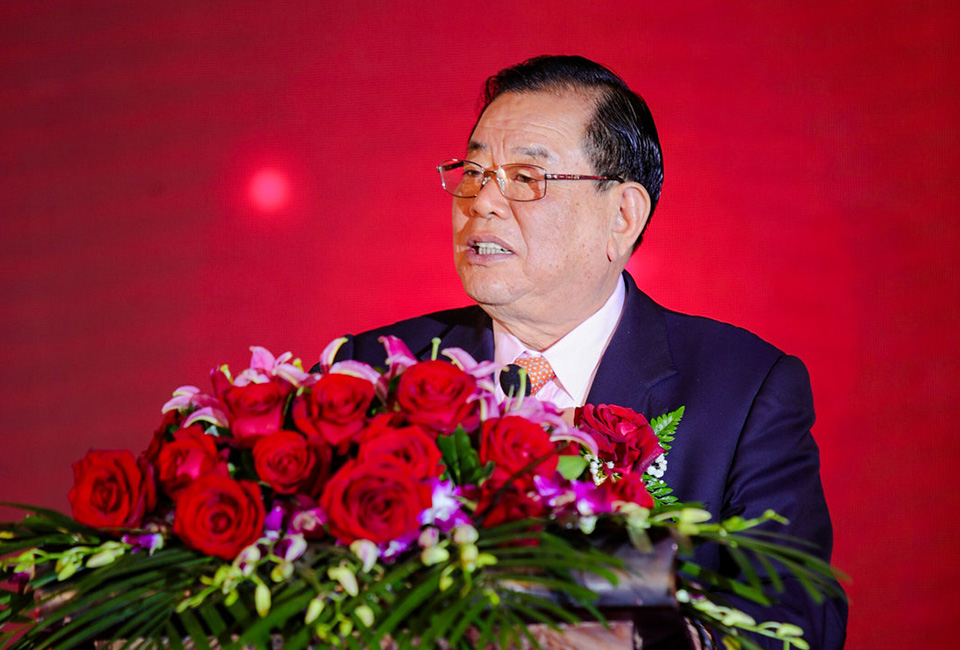 德業(yè)人將用心堅(jiān)守使命,<br>為實(shí)現(xiàn)夢(mèng)想不懼櫛風(fēng)沐雨、砥礪前行。